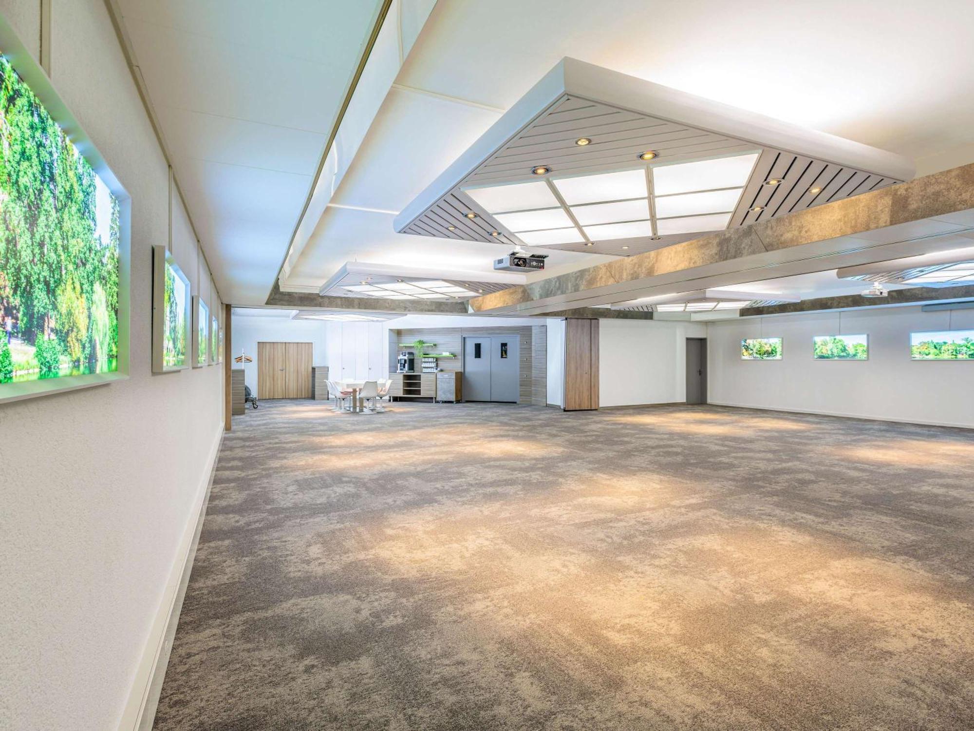 Ibis Lausanne Crissier Εξωτερικό φωτογραφία