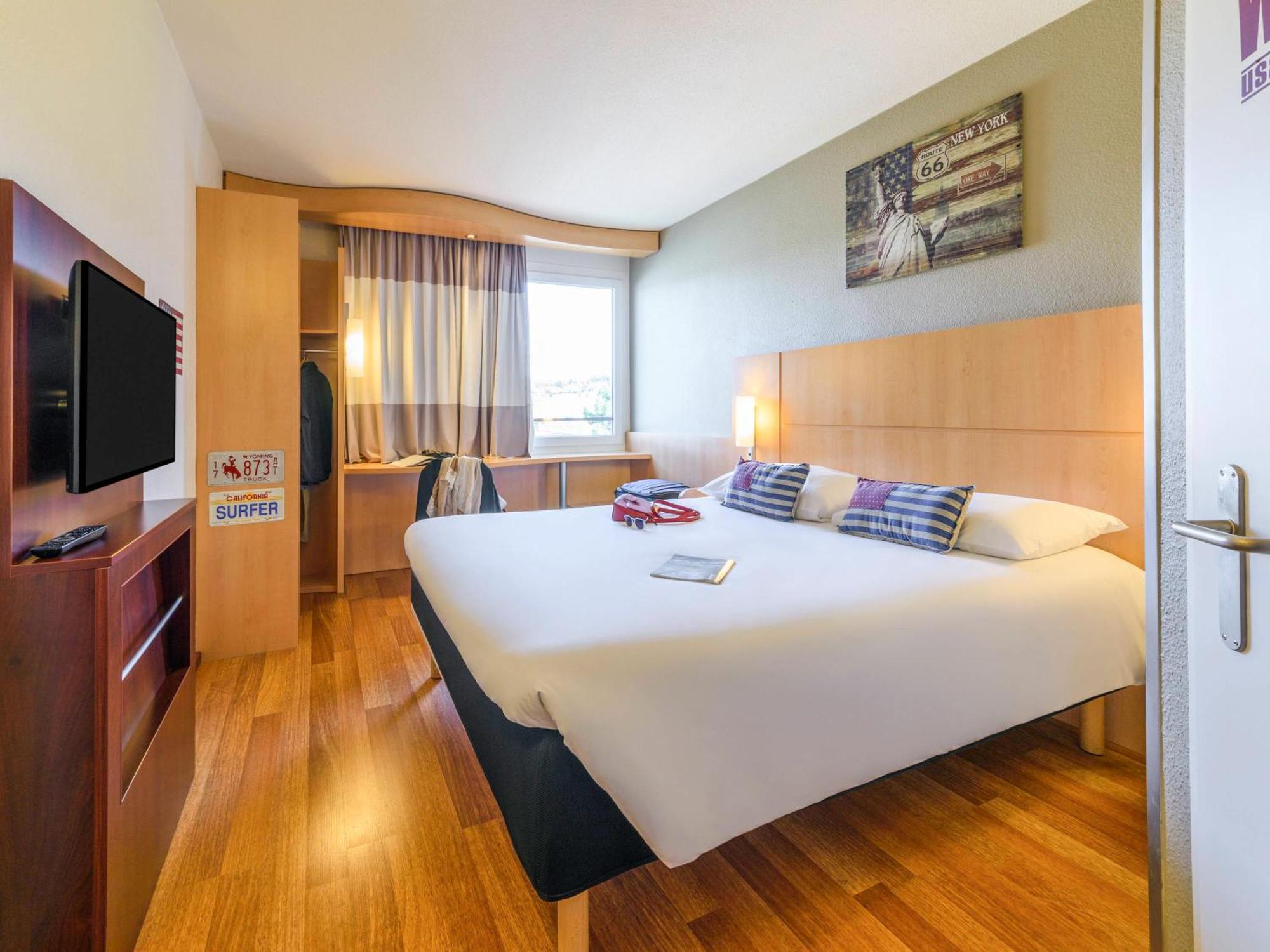 Ibis Lausanne Crissier Εξωτερικό φωτογραφία