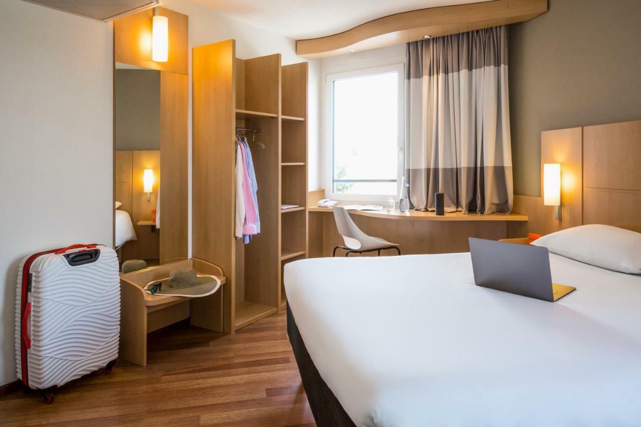 Ibis Lausanne Crissier Εξωτερικό φωτογραφία