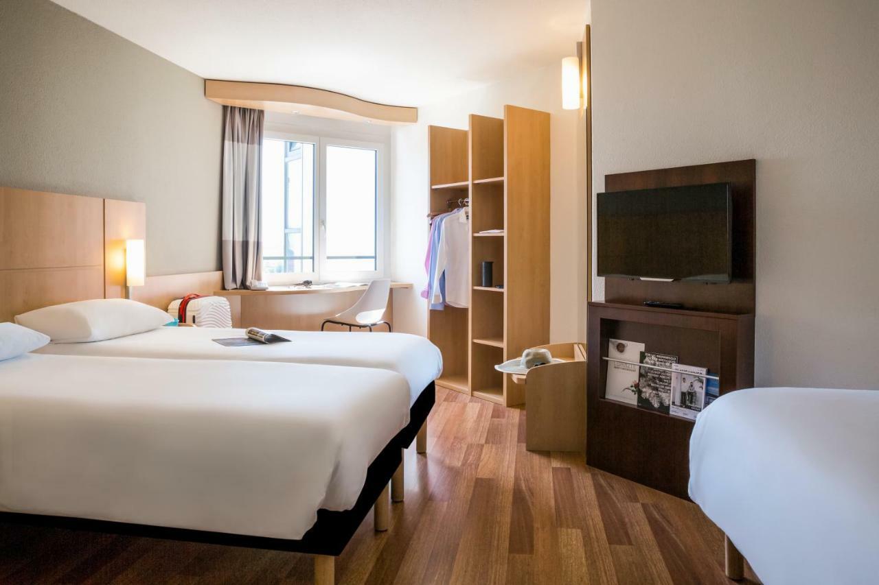 Ibis Lausanne Crissier Εξωτερικό φωτογραφία