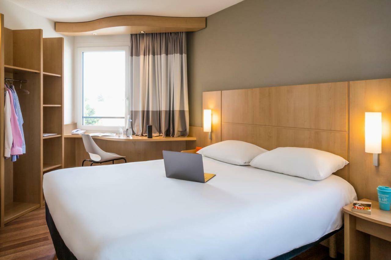 Ibis Lausanne Crissier Εξωτερικό φωτογραφία
